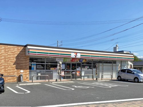 【コンビニエンスストア】セブンイレブン　中間長津2丁目店まで386ｍ