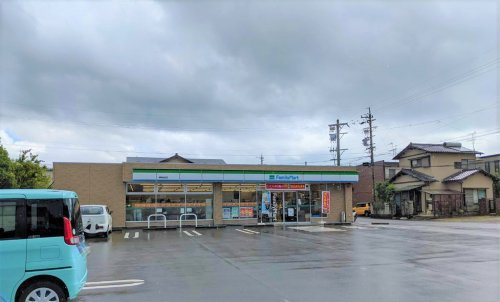 【コンビニエンスストア】ファミリーマート　静岡池田店まで937ｍ