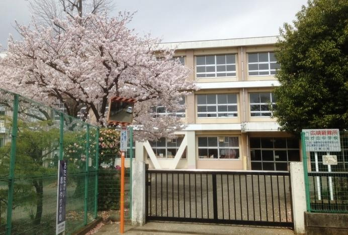 【中学校】寒川町立旭が丘中学校まで830ｍ