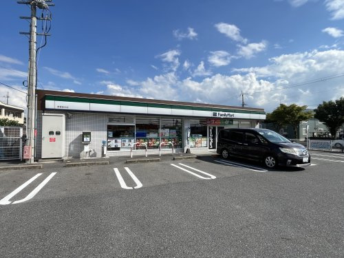 【コンビニエンスストア】ファミリーマート　彦根西今店まで850ｍ