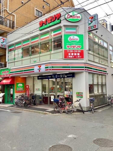 【コンビニエンスストア】セブンイレブン　足立綾瀬3丁目店まで429ｍ