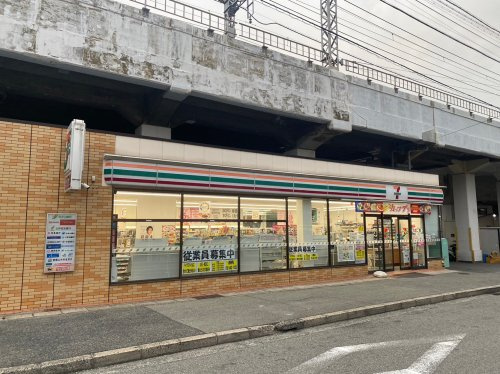 【コンビニエンスストア】セブンイレブン神戸住吉南町3丁目店まで384ｍ