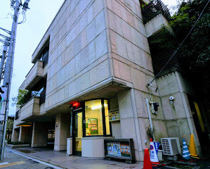 【警察】渋谷警察署　日赤病院前交番まで232ｍ