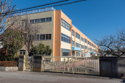 【小学校】国立第六小学校まで472ｍ