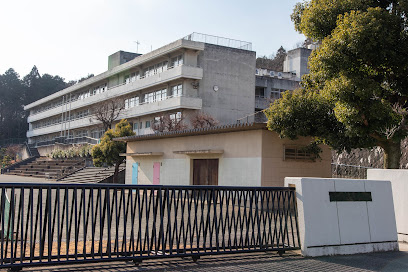 【中学校】青梅市立吹上中学校まで1104ｍ