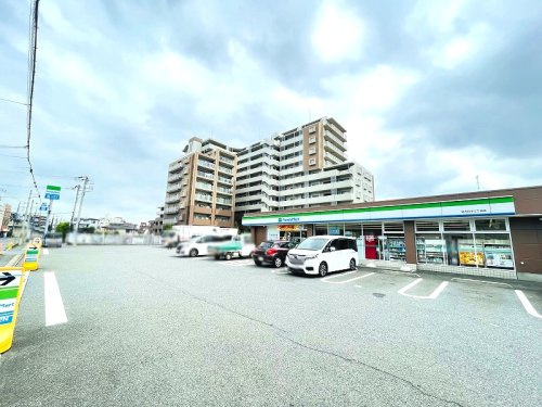 【コンビニエンスストア】ファミリーマート和光白子三丁目店まで80ｍ