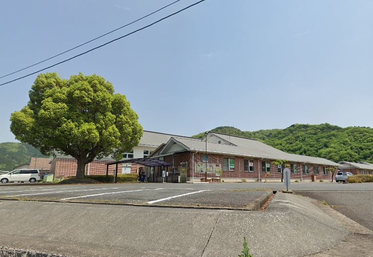 【図書館】岡山市立御津図書館まで10098ｍ