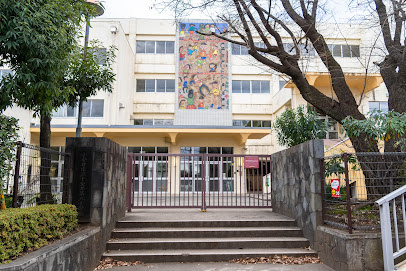 【小学校】小金井第三小学校まで371ｍ