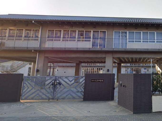 【中学校】尼崎市立大庄中学校まで1012ｍ