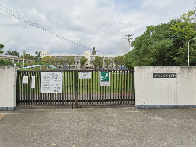 【小学校】尼崎市立成徳小学校まで271ｍ