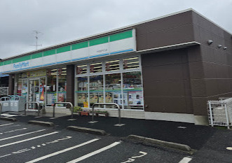 【コンビニエンスストア】ファミリーマート　大松屋牛久店まで391ｍ