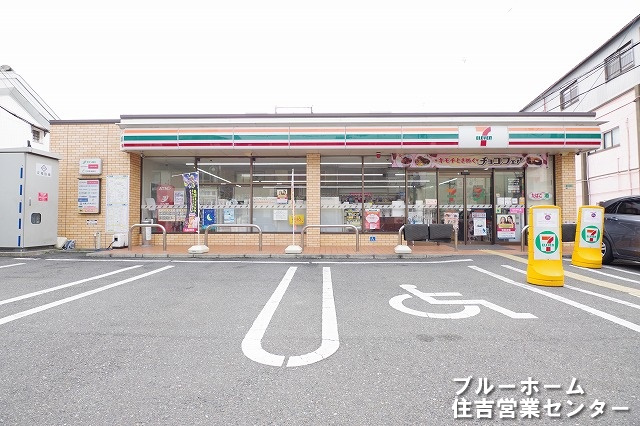 【コンビニエンスストア】セブンイレブン　大阪安立3丁目店まで134ｍ