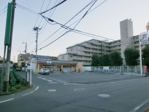 【コンビニエンスストア】セブンイレブン中里5丁目店まで354ｍ