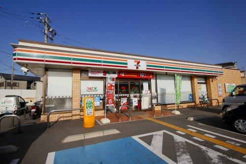 【コンビニエンスストア】セブンイレブン　和歌山梶取店まで593ｍ