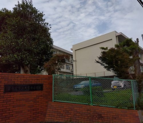 【小学校】富士宮市立大富士小学校まで305ｍ