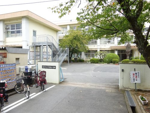 【小学校】橿原市立耳成南小学校まで424ｍ