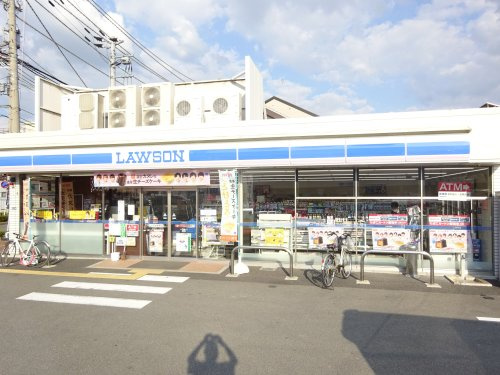 【コンビニエンスストア】ローソン　高田内本町店まで182ｍ