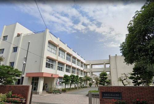 【小学校】熊本市立帯山小学校まで649ｍ
