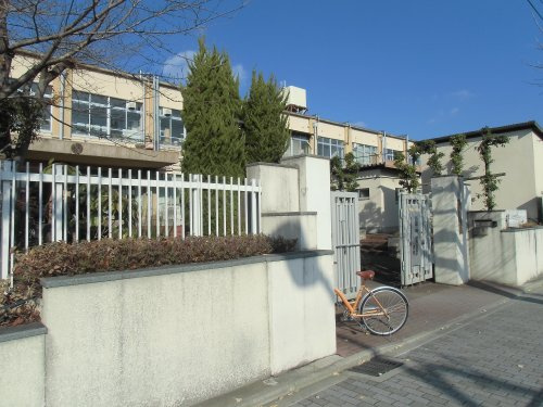 【小学校】京都市立元町小学校まで369ｍ