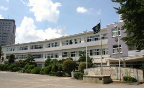 【小学校】柏市立松葉第一小学校まで749ｍ