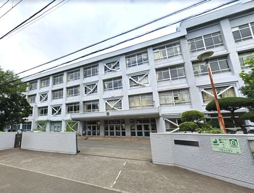【中学校】藤沢市立秋葉台中学校まで1123ｍ