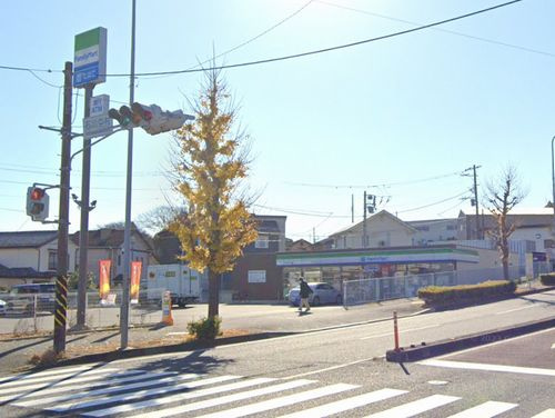 【コンビニエンスストア】ファミリーマート　藤沢市石川2丁目店まで634ｍ