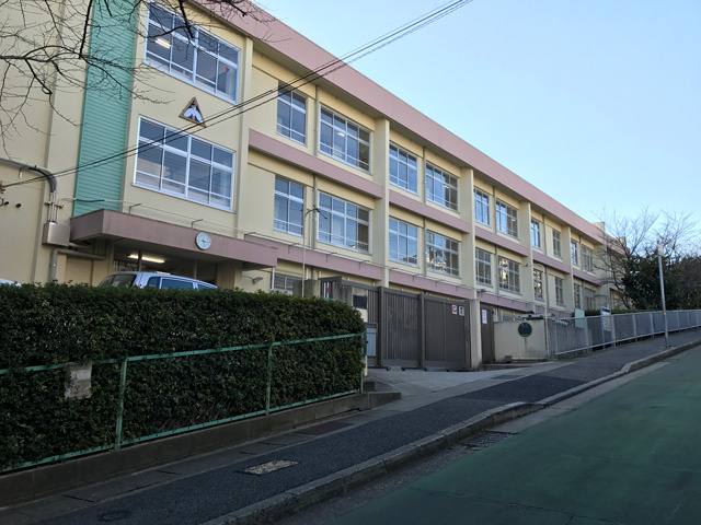 【小学校】神戸市立多聞台小学校まで450ｍ