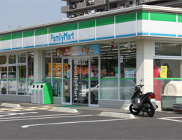 【コンビニエンスストア】ファミリーマート三郷早稲田七丁目店まで510ｍ