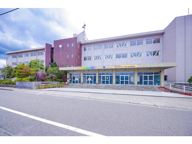 【中学校】野々市中学校まで1742ｍ
