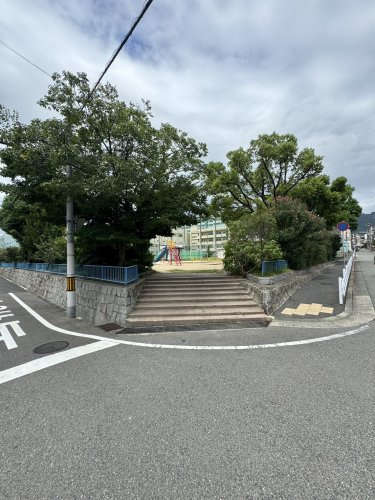 【公園】烏帽子公園まで227ｍ