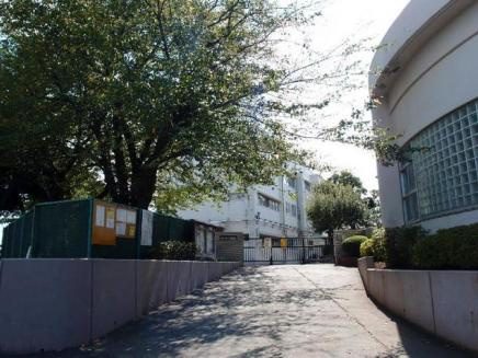 【小学校】横浜市立　汲沢小学校まで267ｍ