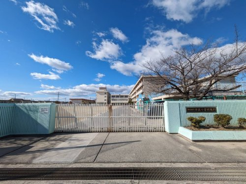 【小学校】岡山市立芳泉小学校まで1173ｍ