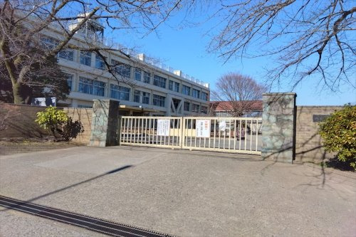 【小学校】入間市立黒須小学校まで960ｍ