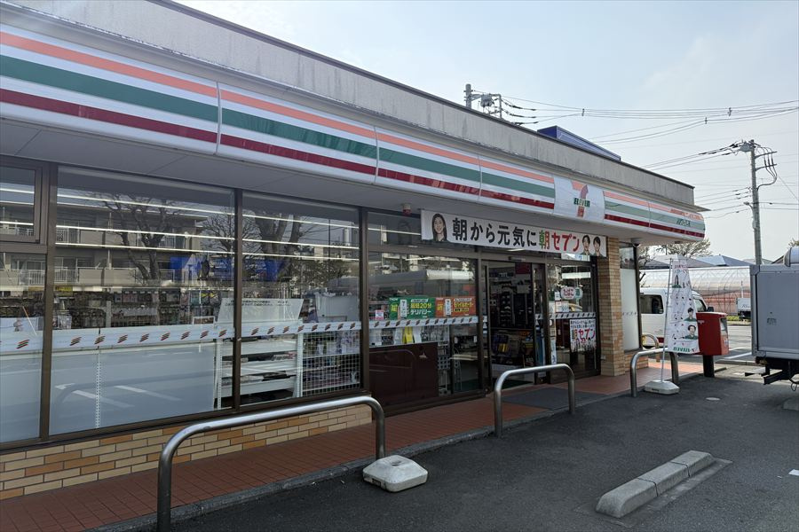 【コンビニエンスストア】セブンイレブン　東久留米柳窪1丁目店まで440ｍ