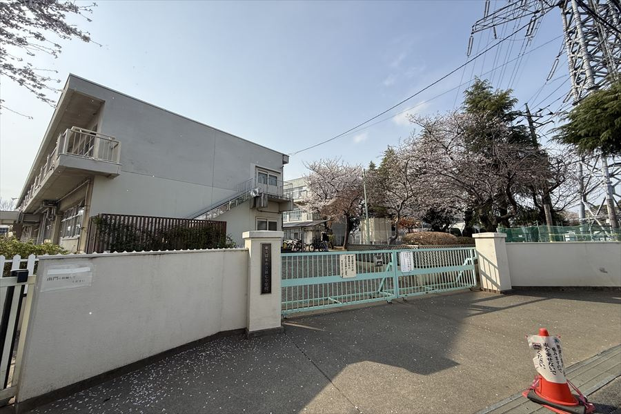 【小学校】東久留米市立第七小学校まで690ｍ