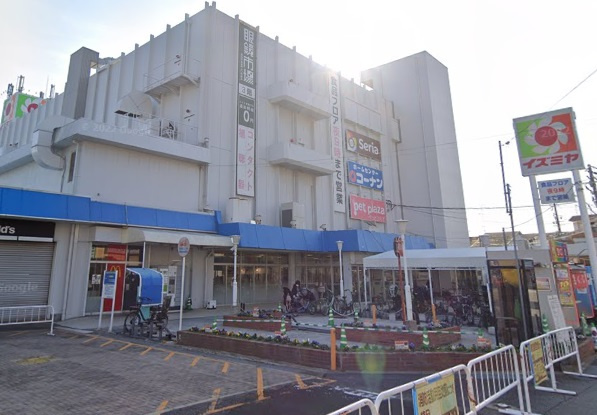 【銀行】三井住友銀行　イズミヤ小林店出張所まで439ｍ