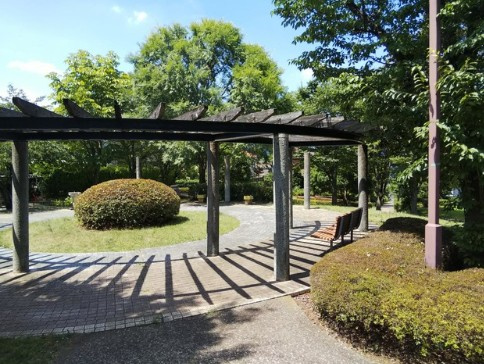 【公園】峯両谷緑道まで2196ｍ
