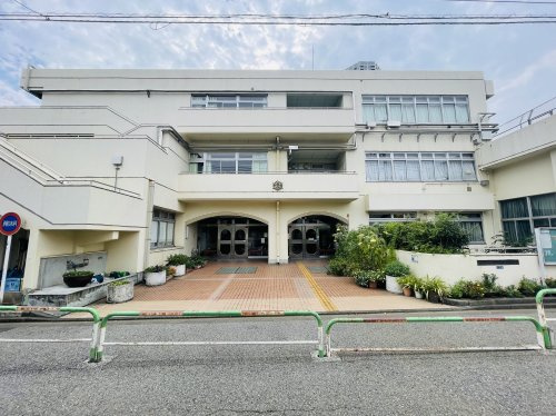 【小学校】新宿区立富久小学校まで329ｍ