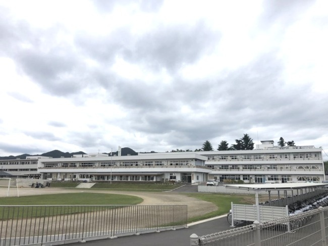 【小学校】佐野市立あそ野学園義務教育学校まで1510ｍ