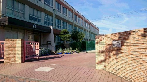 【小学校】名古屋市立金城小学校まで560ｍ