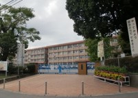 【中学校】鹿児島市立吉野中学校まで506ｍ