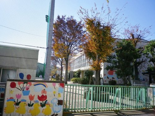 【小学校】草加市立青柳小学校まで850ｍ