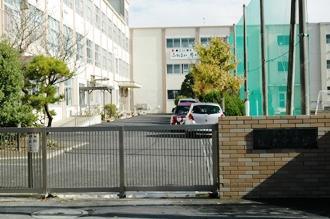 【中学校】茅ヶ崎市立松浪中学校まで581ｍ