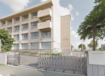 【中学校】厚木市立依知中学校まで522ｍ