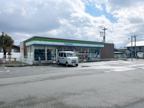 【コンビニエンスストア】ファミリーマート　長泉鮎壺店まで1223ｍ