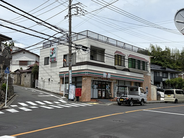 【コンビニエンスストア】セブンイレブン逗子小坪店まで510ｍ