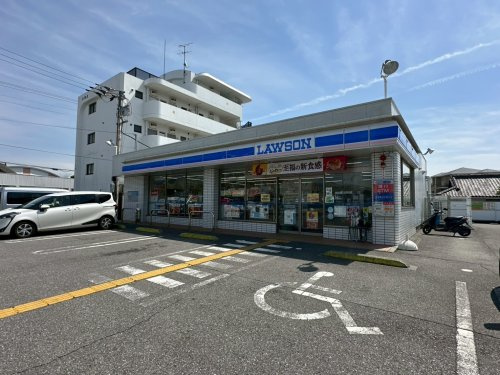 【コンビニエンスストア】ローソン　土佐山田町旭町店まで674ｍ