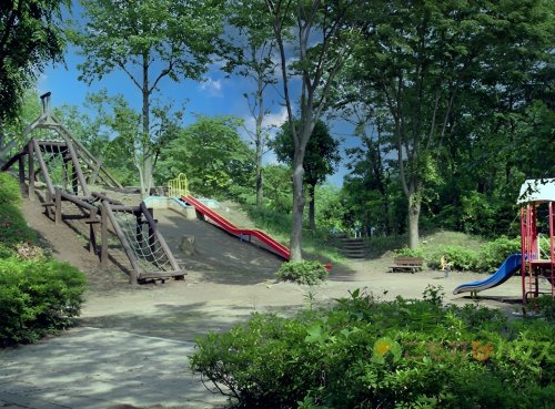 【公園】城山公園まで500ｍ