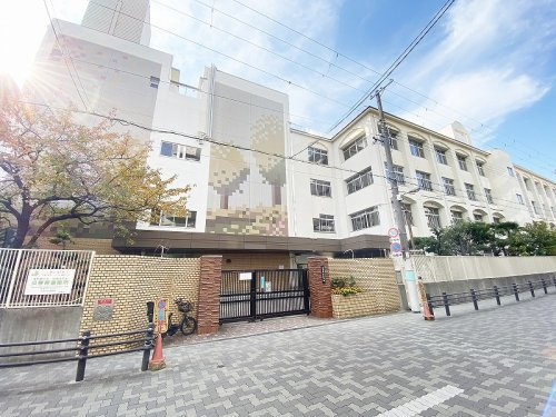 【小学校】大阪市立玉造小学校まで485ｍ