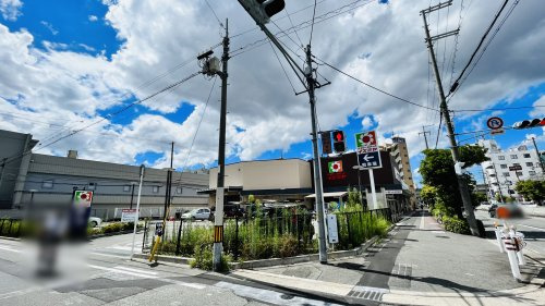 【スーパー】イズミヤ　岸里店まで496ｍ